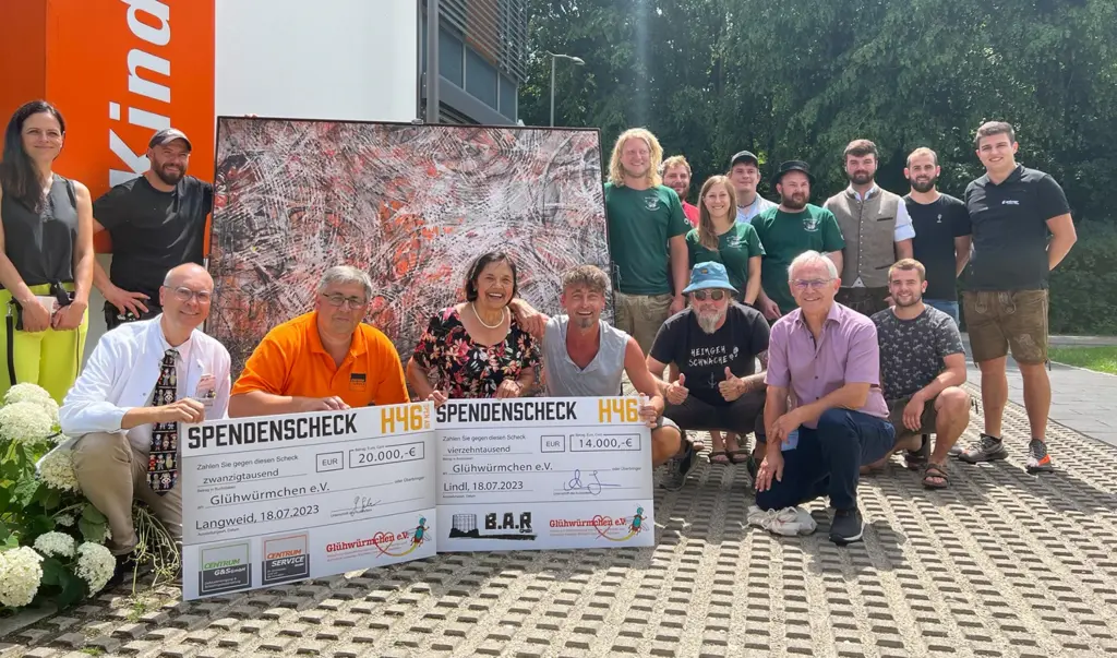 Großsspende 34000€ im Rahmen des H46 Open Air